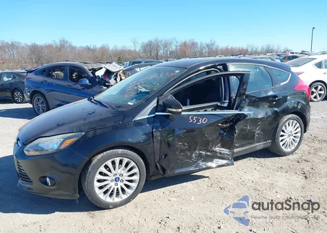 2012 Ford Focus Titanium из США, поврежденный, VIN 1FAHP3N28CL260018